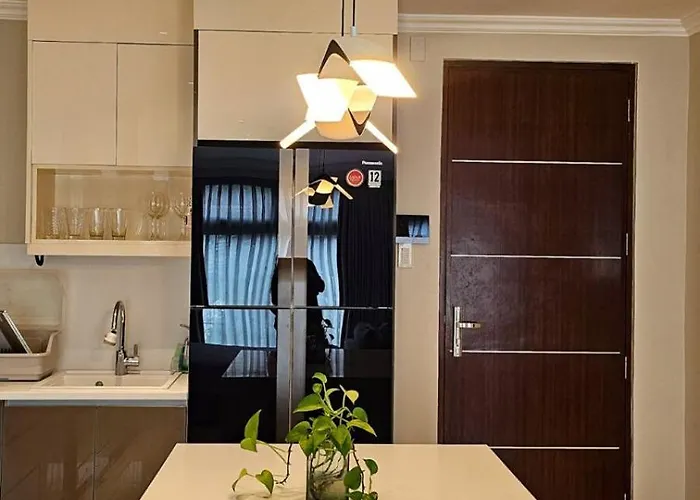 Apartment Poblacion With Balcony